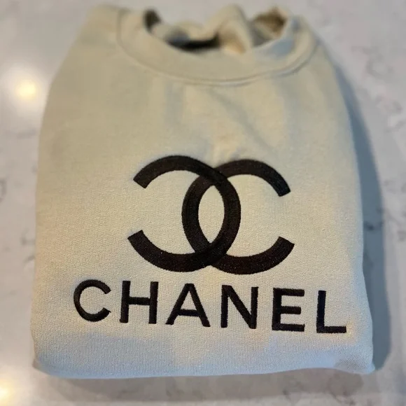 Embroidered Chanel Crewneck - Picture 2 of 6